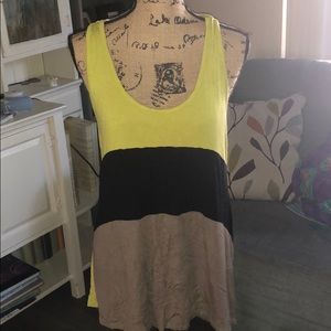 Sleeveless blouse